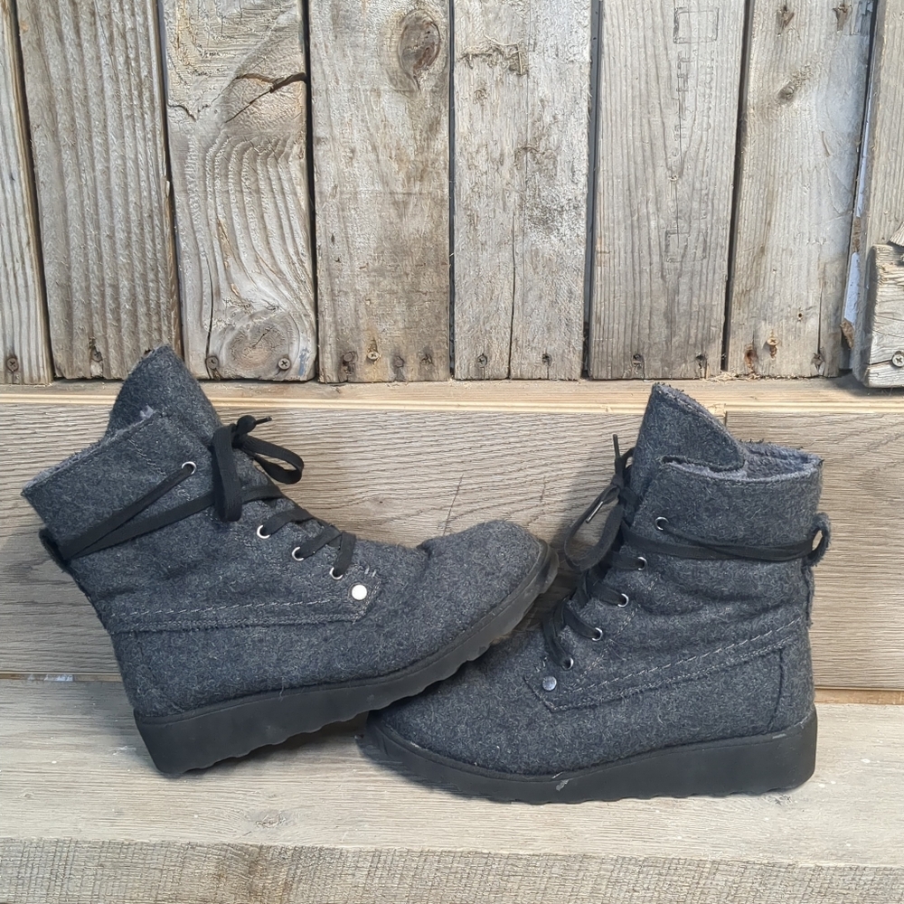 Bearpaw Krista Boots Gray Wool Lace Up Women's Size 9 - Picture 5 of 13